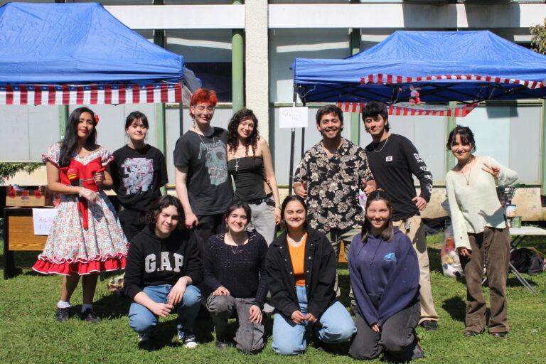 Trabajo conjunto: Coordinadoras de la Facultad de Ciencias Sociales UdeC realizaron Fondazo con motivo de cierre de los días de marcha blanca tras su semana de receso