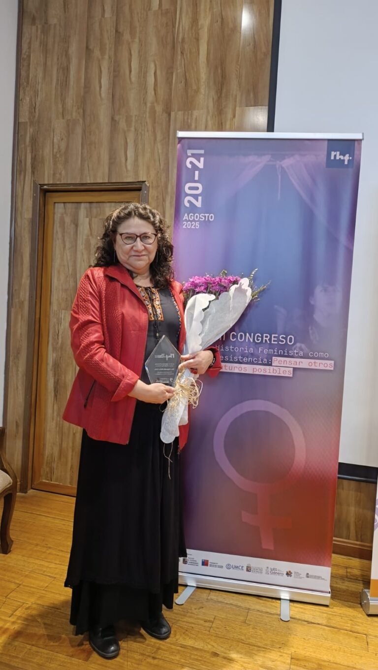 Dra. Alejandra Brito Peña recibe el Premio “Olga Poblete” 2025 en el III Congreso de Historiadoras Feministas
