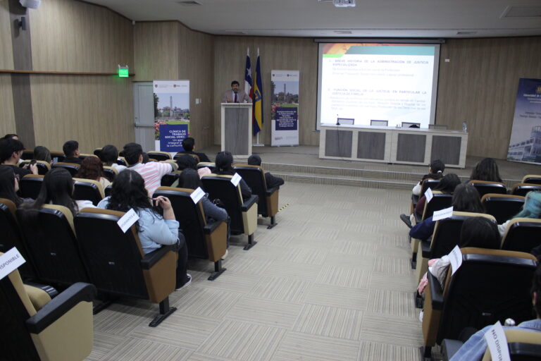 Seminario destacó el rol del Trabajo Social en la administración de justicia