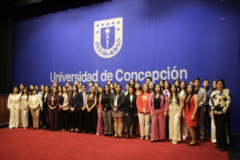 Trabajo Social UdeC realizó ceremonia de titulación de la generación 2021